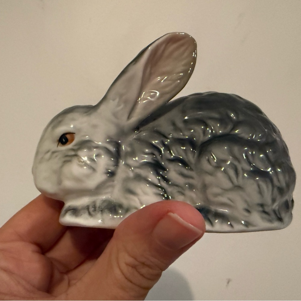 Vintage Porcelain Rabbit Figurines - Gray and Tan - Picture 3 of 8